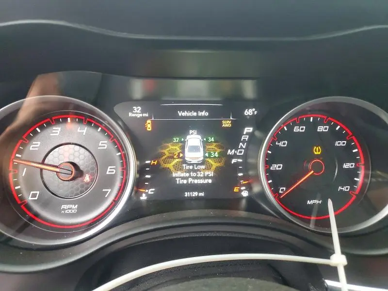 2017 DODGE CHARGER SE  