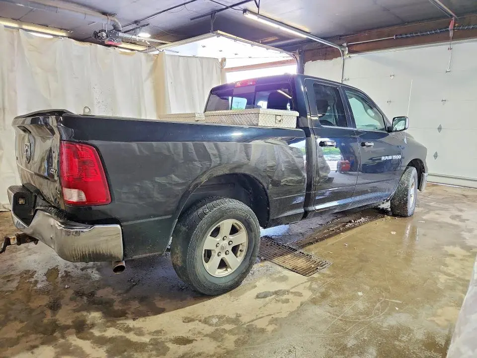 2012 DODGE RAM 1500 SLT  