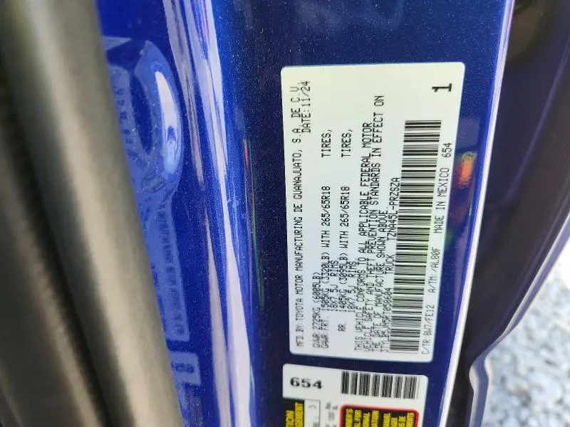 2024 TOYOTA TACOMA TRD SPORT  