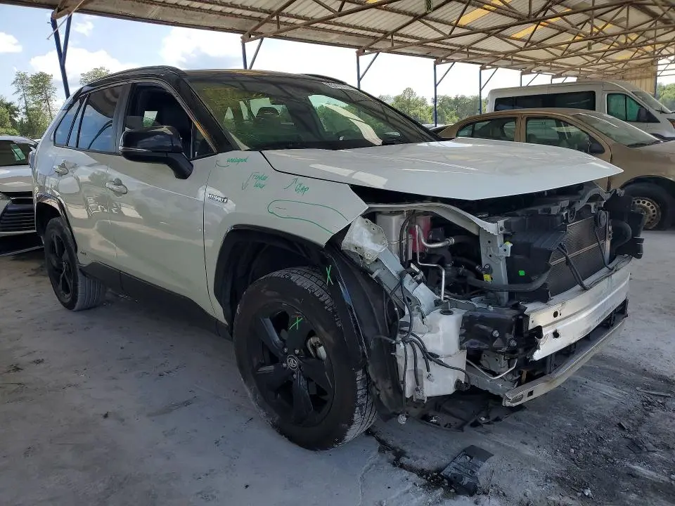 2019 TOYOTA RAV4 XSE  