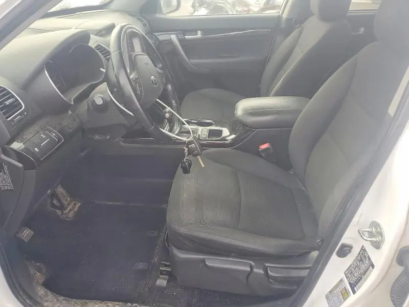 2015 KIA SORENTO LX  