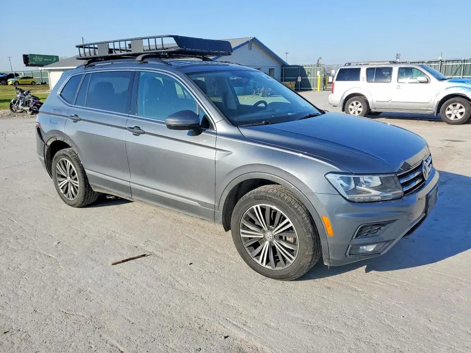 2018 VOLKSWAGEN TIGUAN SE  