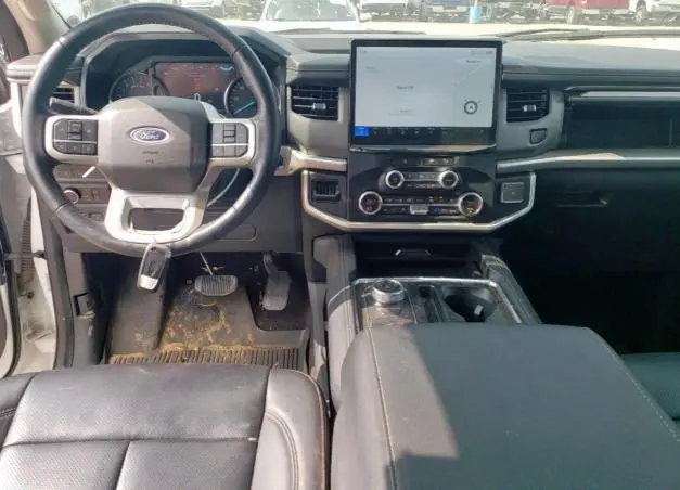 2023 FORD EXPEDITION XLT  