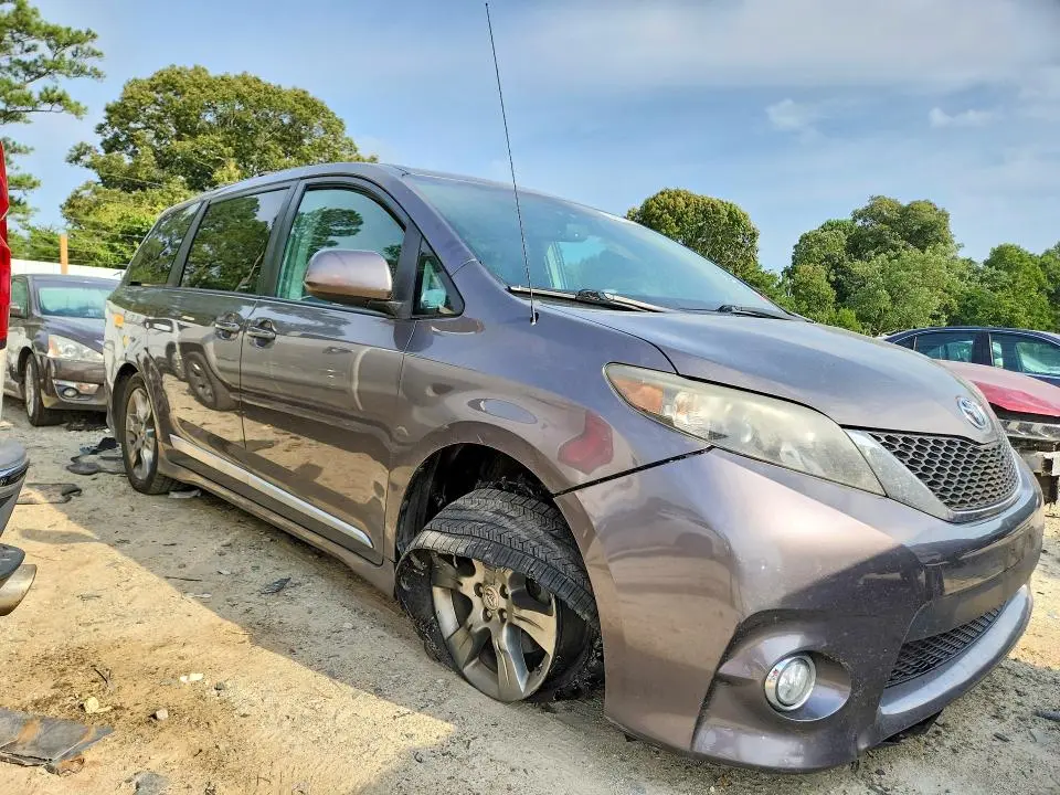 2012 TOYOTA SIENNA SPORT  