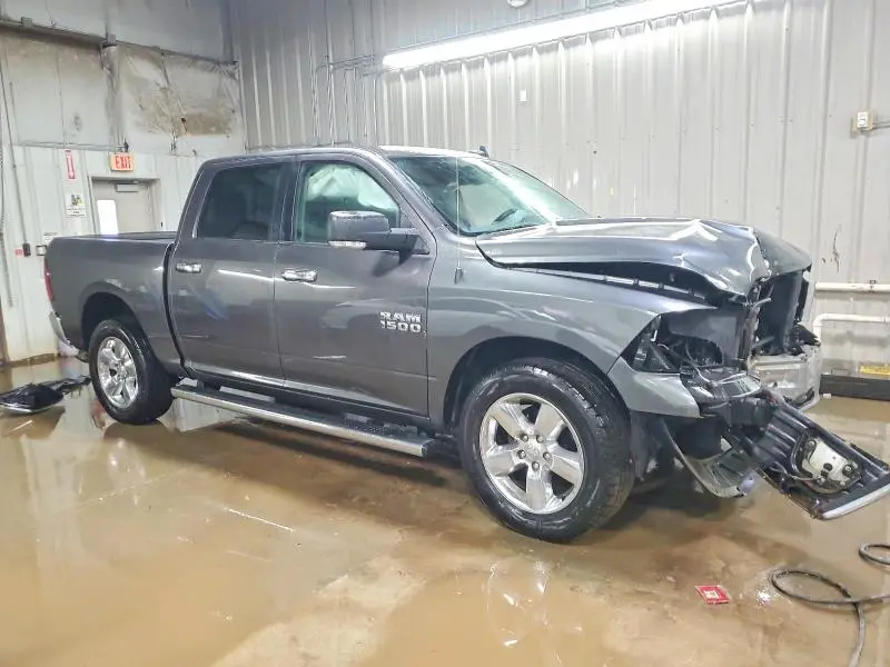 2018 RAM 1500 SLT  