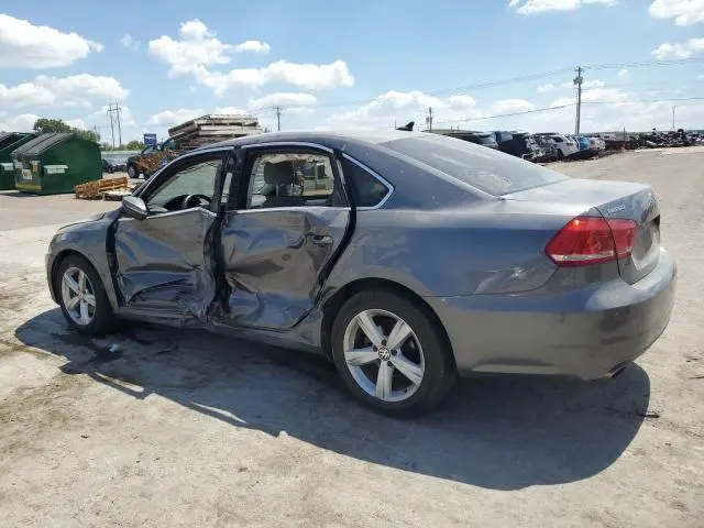 2012 VOLKSWAGEN PASSAT SE