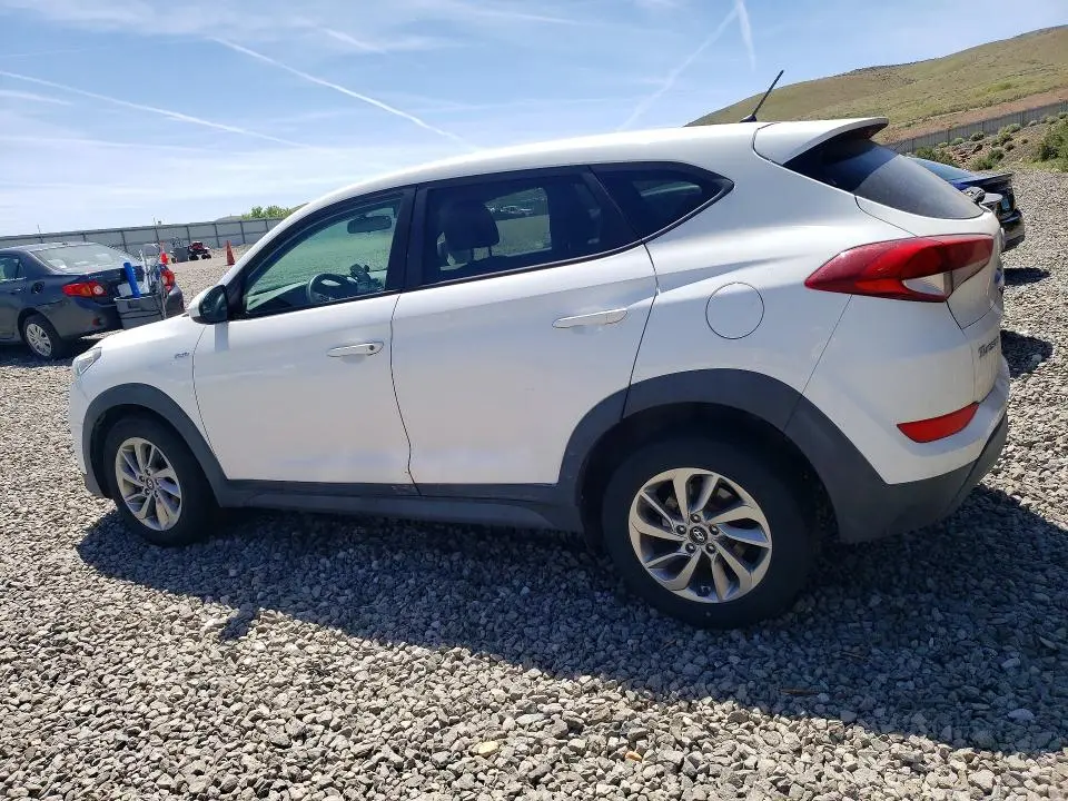 2018 HYUNDAI TUCSON SE  