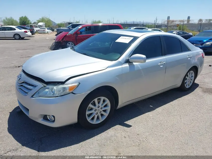 2010 TOYOTA CAMRY XLE V6