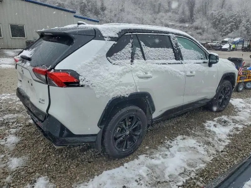 2025 TOYOTA RAV4 XSE  