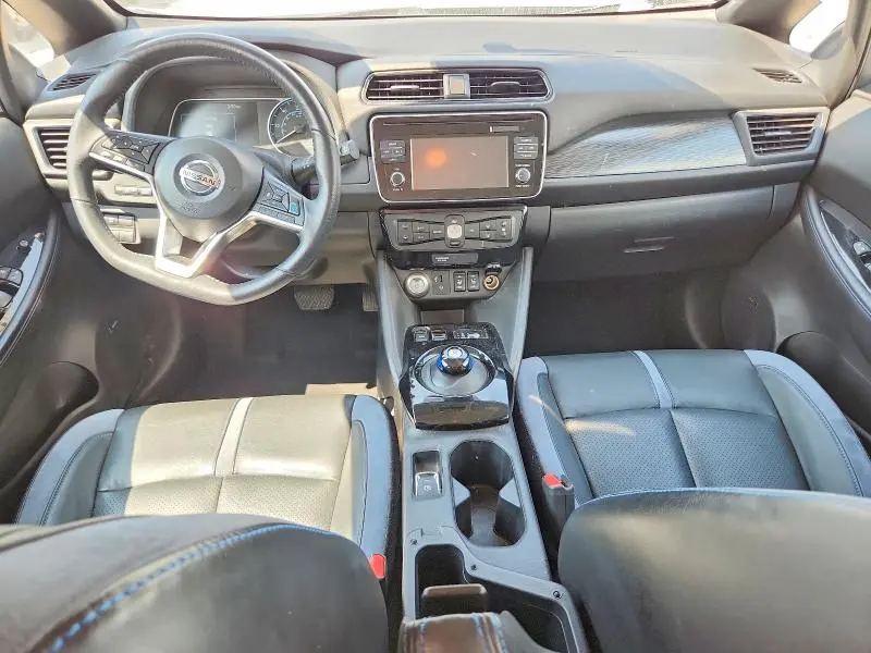 2019 NISSAN LEAF SL  