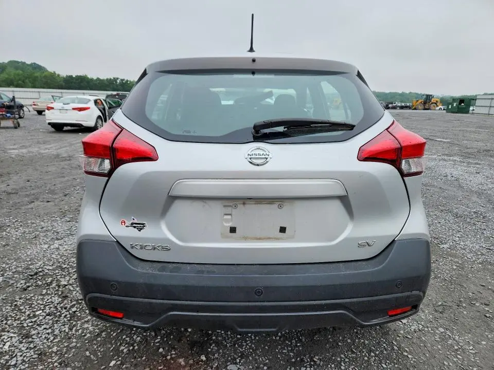 2018 NISSAN KICKS SV  
