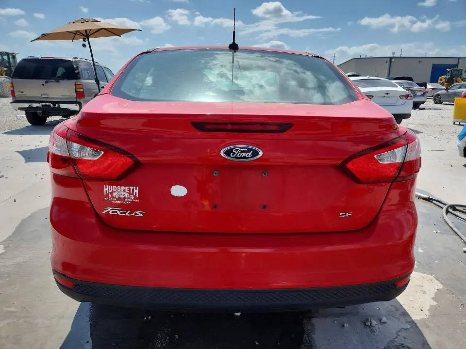 2012 FORD FOCUS SE  