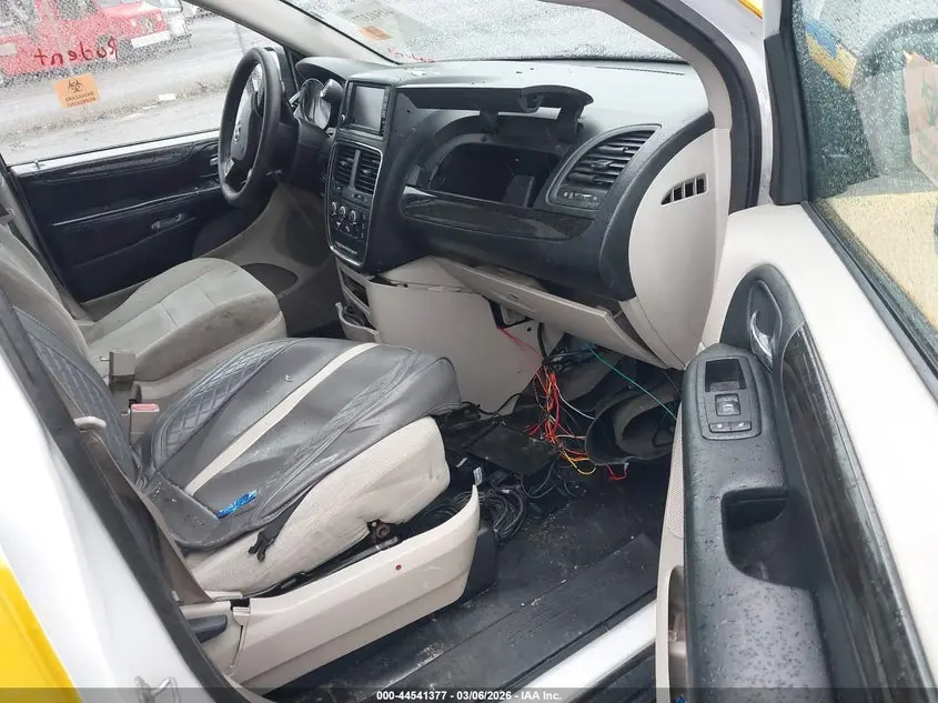 2017 DODGE GRAND CARAVAN SE