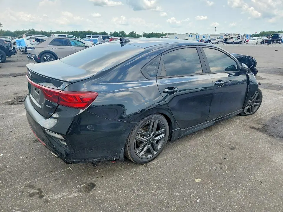 2021 KIA FORTE GT LINE  