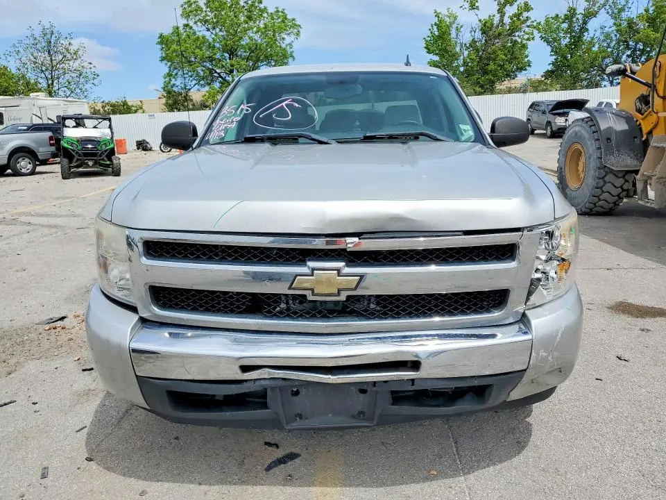 2011 CHEVROLET SILVERADO C1500 LT  