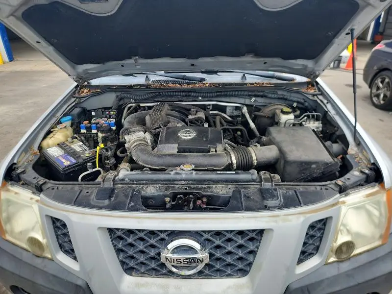 2011 NISSAN XTERRA OFF ROAD/S/SE  