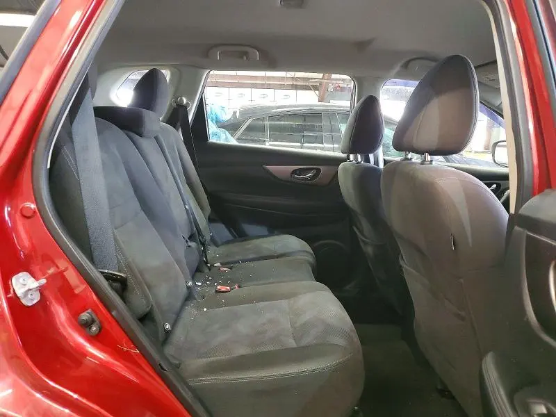 2015 NISSAN ROGUE S  