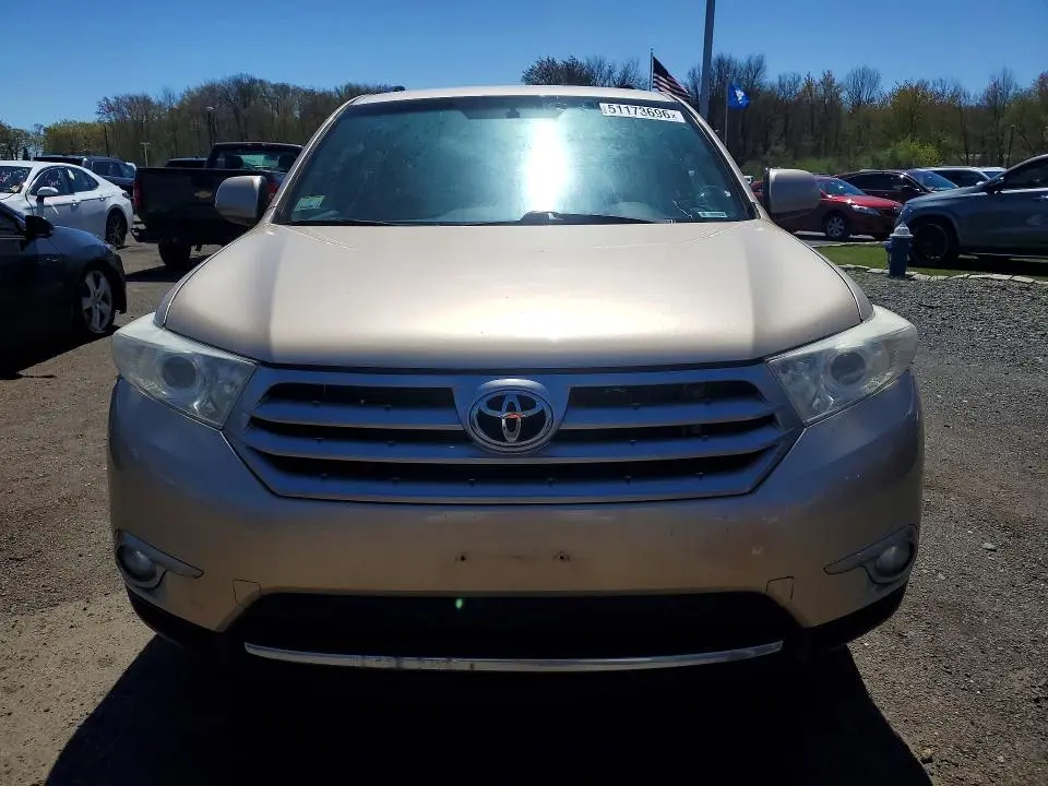 2012 TOYOTA HIGHLANDER BASE  