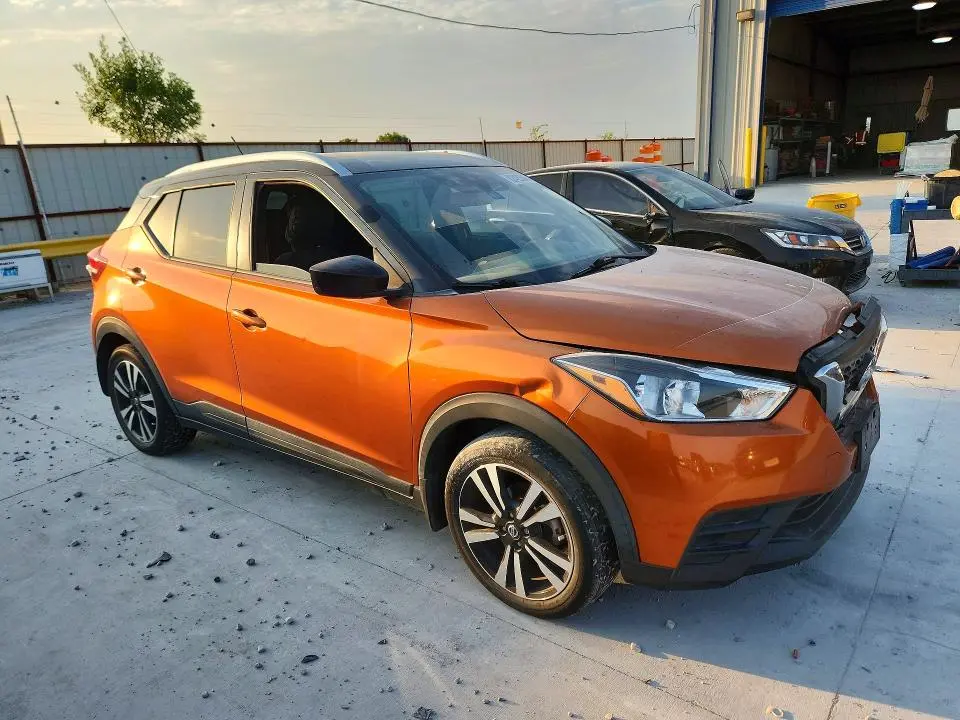 2020 NISSAN KICKS SV  