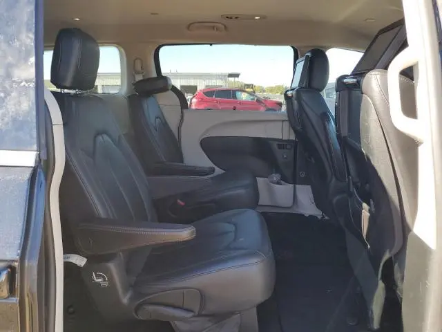 2017 CHRYSLER PACIFICA TOURING L PLUS  