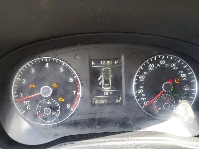 2014 VOLKSWAGEN PASSAT SE  