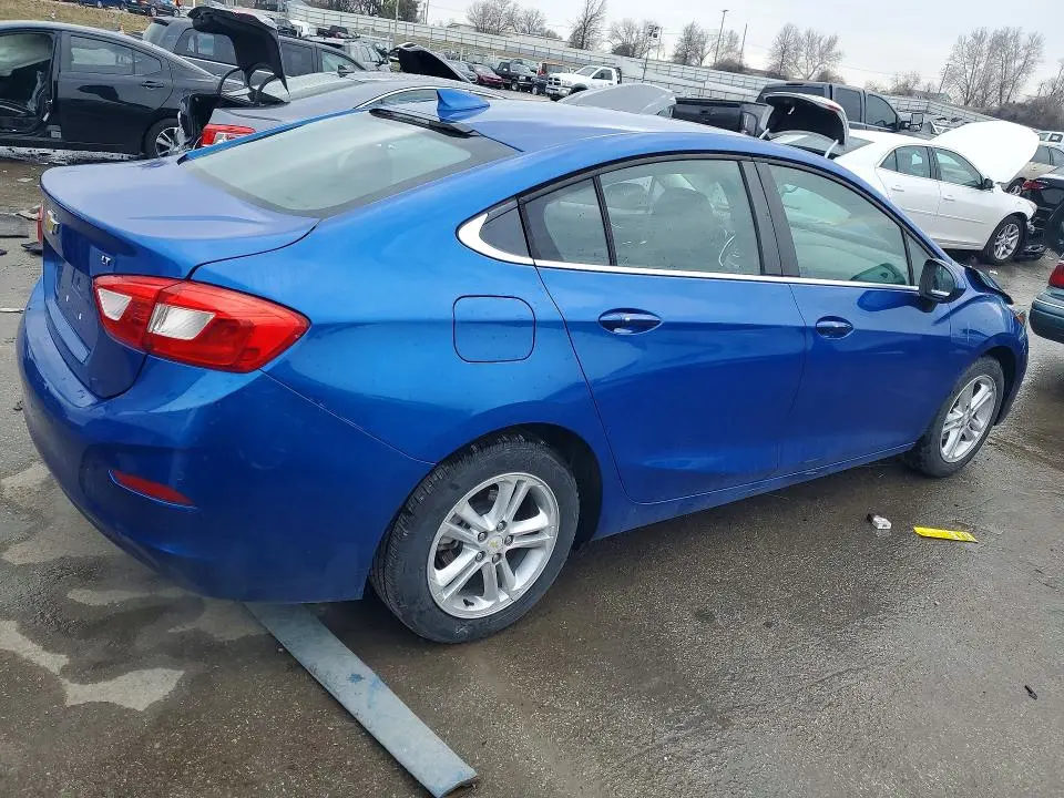 2016 CHEVROLET CRUZE LT  