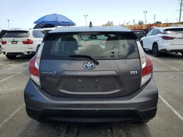 2017 TOYOTA PRIUS C   