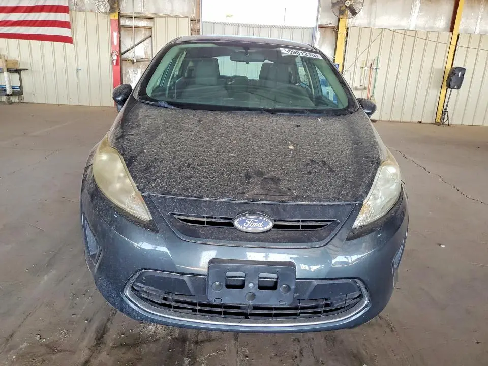 2011 FORD FIESTA SE  