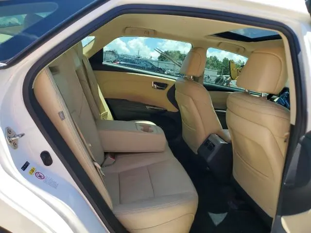 2017 TOYOTA AVALON XLE  