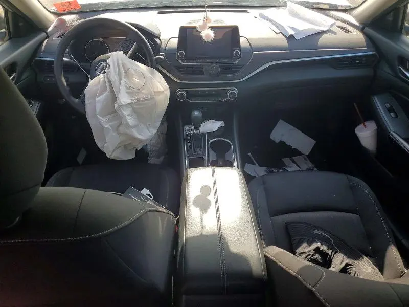 2024 NISSAN ALTIMA SV  
