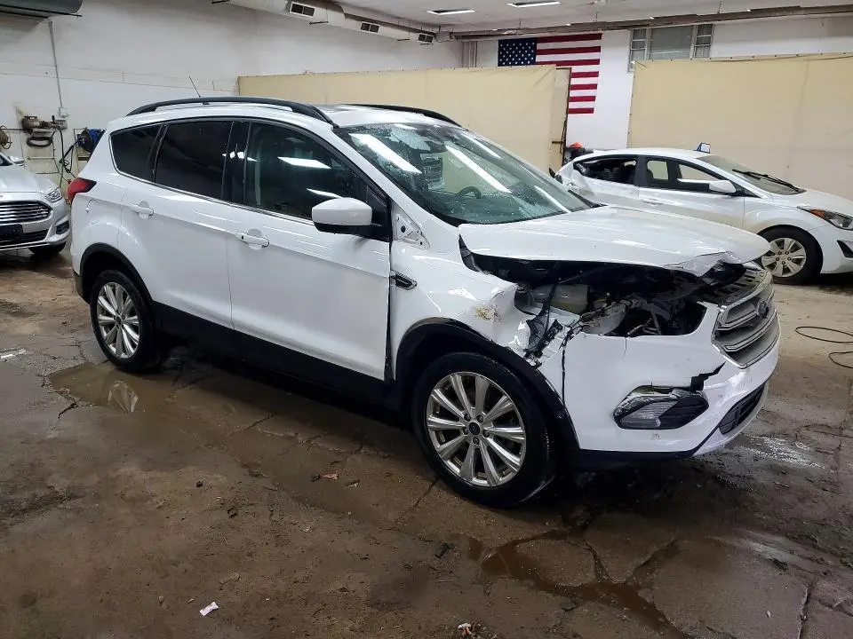 2019 FORD ESCAPE SEL  