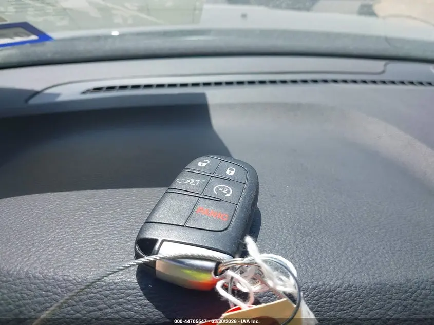 2019 JEEP GRAND CHEROKEE ALTITUDE 4X2