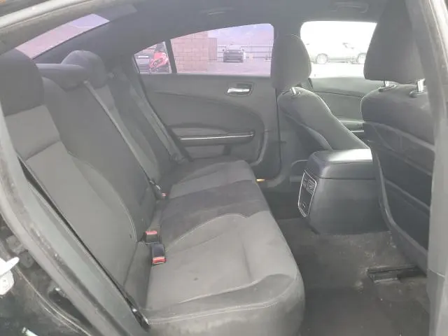 2016 DODGE CHARGER SE  