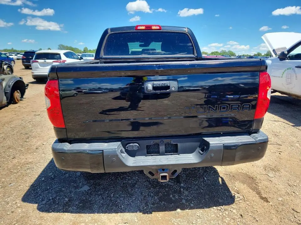2019 TOYOTA TUNDRA SR5  