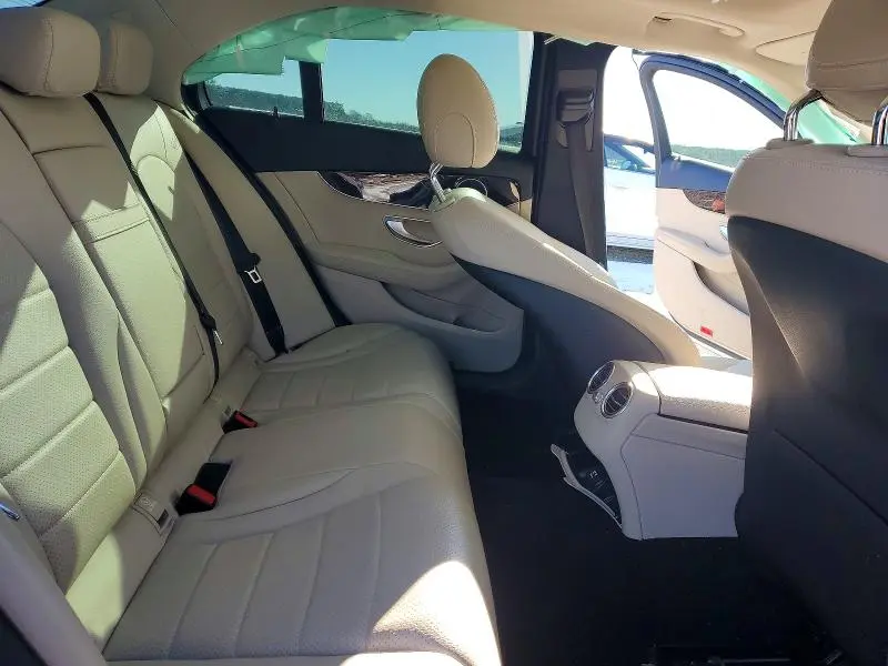 2017 MERCEDES-BENZ C 300  