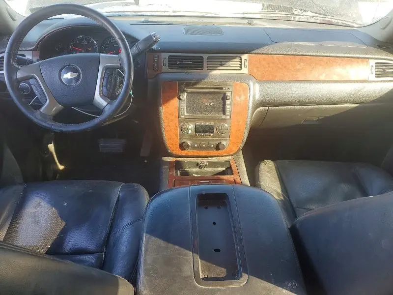 2010 CHEVROLET AVALANCHE LTZ  