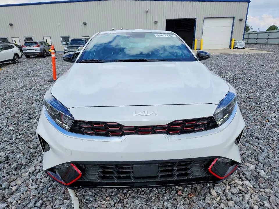 2024 KIA FORTE GT LINE  