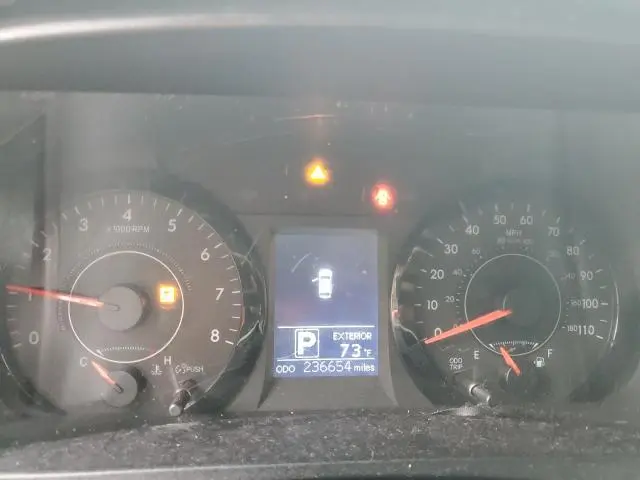 2017 TOYOTA SIENNA LE  