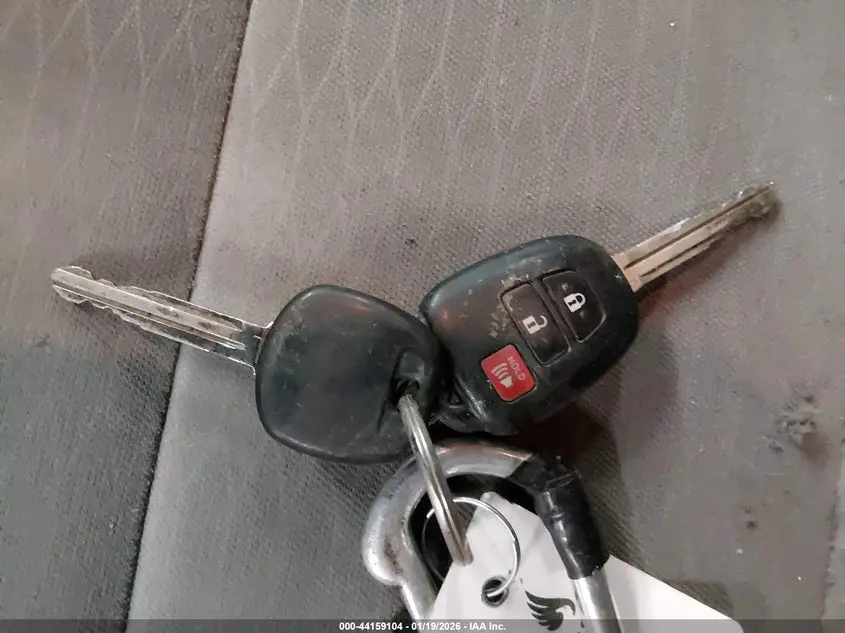 2016 TOYOTA TACOMA SR V6