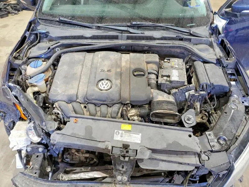 2012 VOLKSWAGEN JETTA SE  