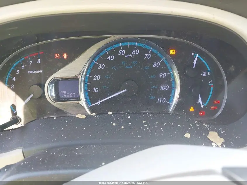 2014 TOYOTA SIENNA XLE V6 8 PASSENGER