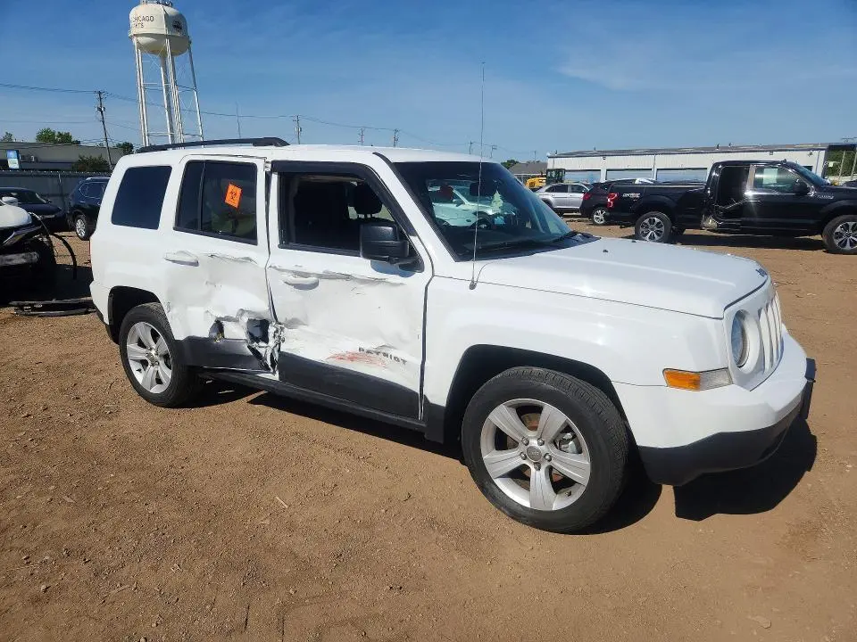 2016 JEEP PATRIOT LATITUDE  