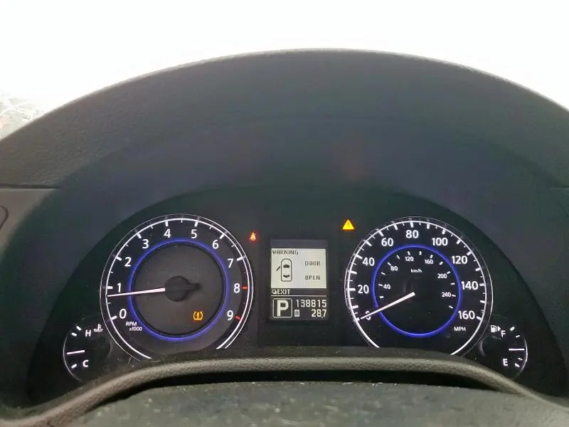 2010 INFINITI G37 BASE  