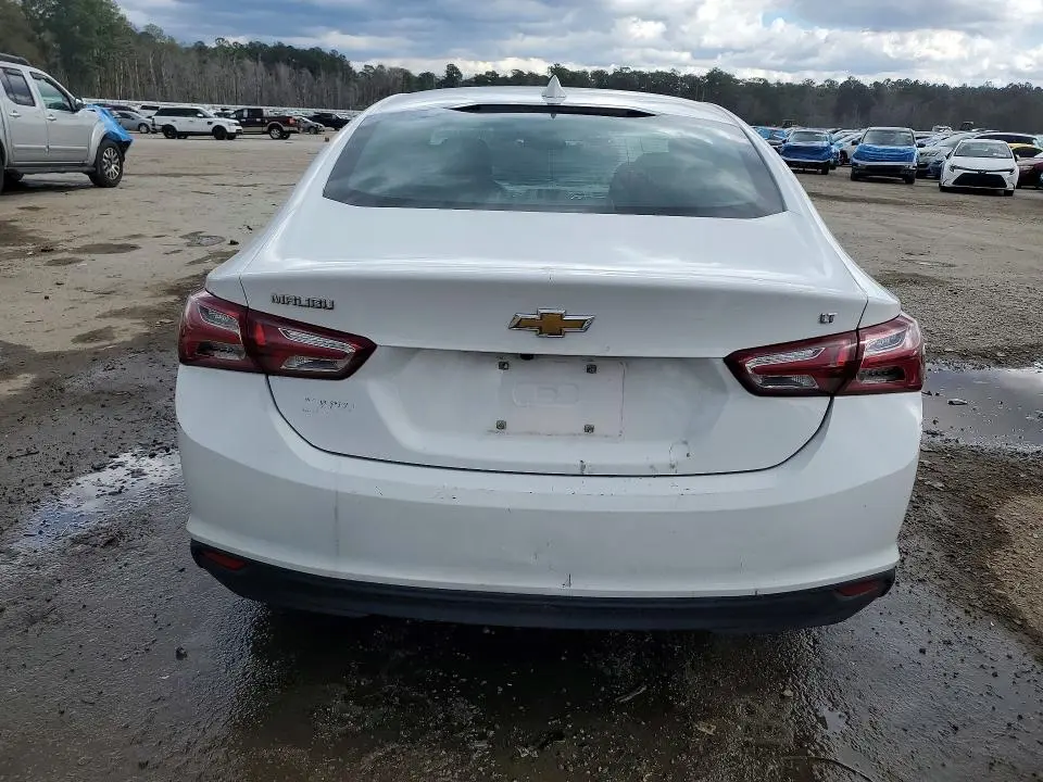 2021 CHEVROLET MALIBU LT  
