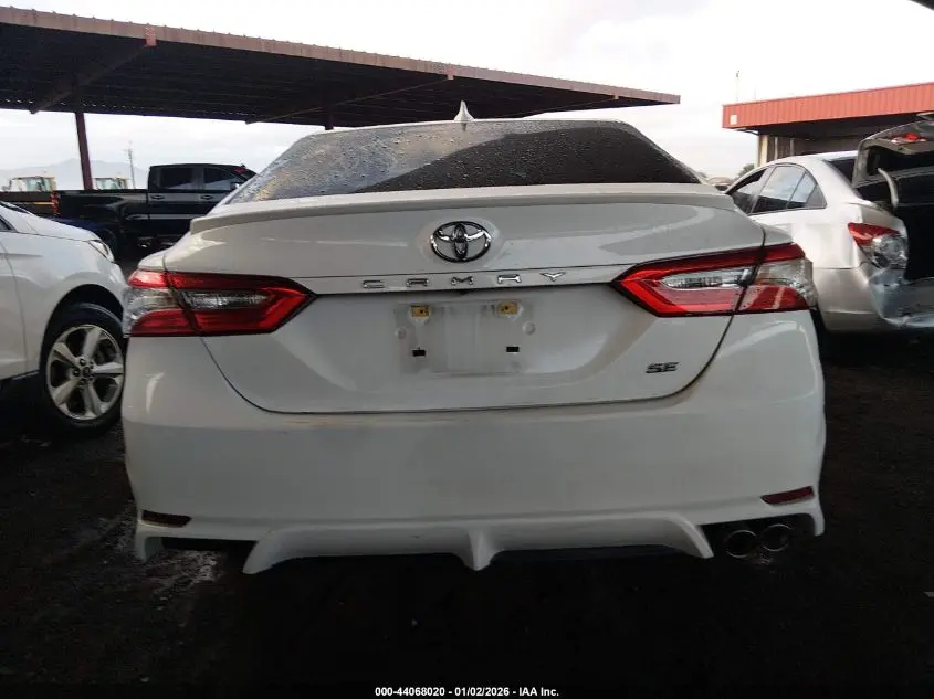 2019 TOYOTA CAMRY SE