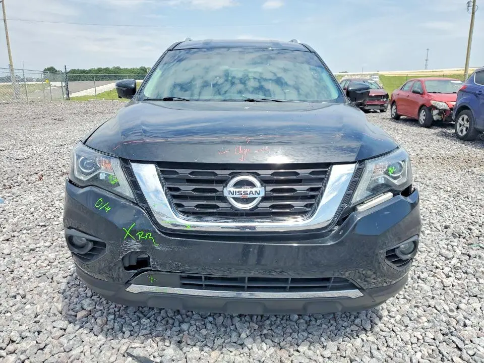 2019 NISSAN PATHFINDER SL  