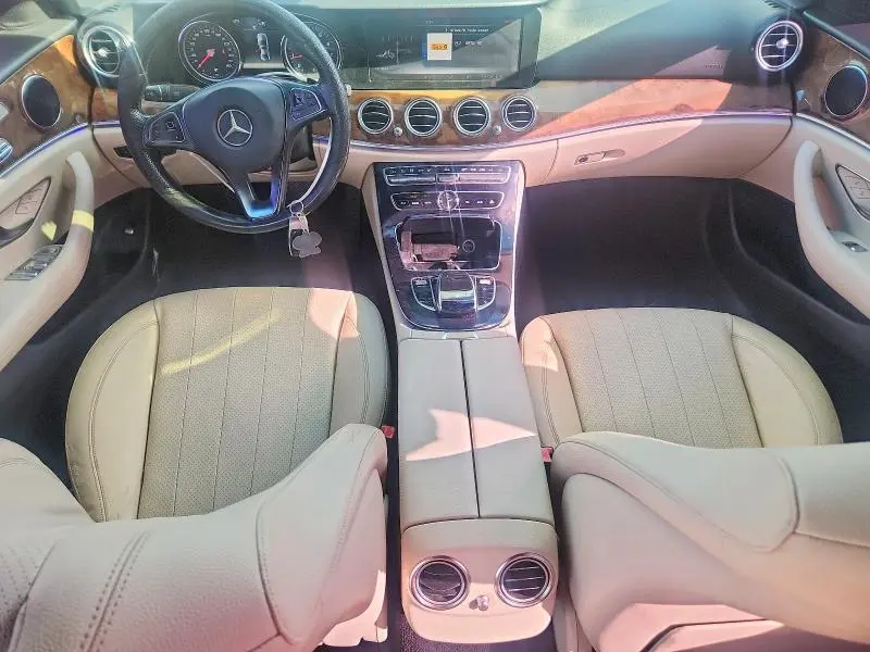 2017 MERCEDES-BENZ E 300  