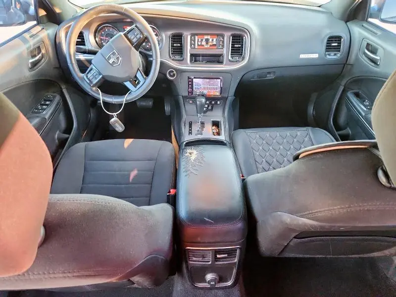 2014 DODGE CHARGER SE  