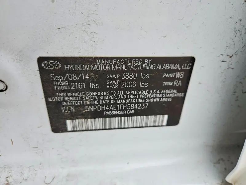 2015 HYUNDAI ELANTRA SE  