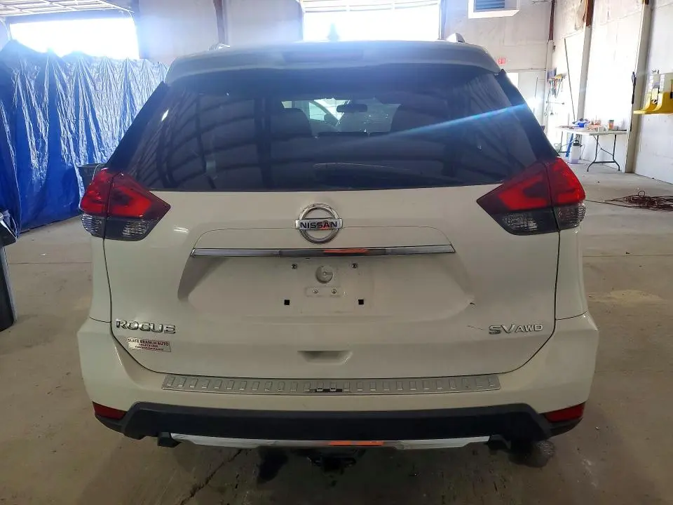 2017 NISSAN ROGUE   